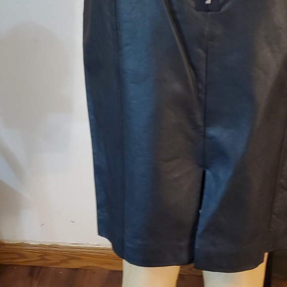 Worthington Black Faux Leather Peplum Blouse M - Picture 15 of 15